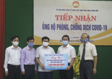 IMG Hue Investment Joint Stock Company donated medical equipment and supplies worth 1 billion VND