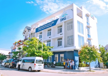 THE DELEGATION OF LONG AN PROVINCE VISITED THE IMG HUE CENTER FOR SUPPORT AND DEVELOPMENT OF TALENT ORPHANS