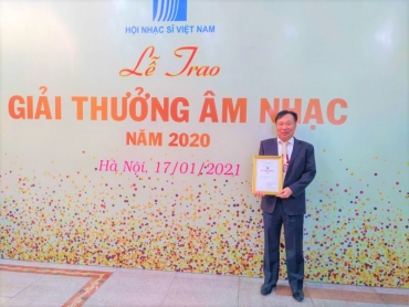 Businessman Le Tu Minh - The man with the ”magic wand...”