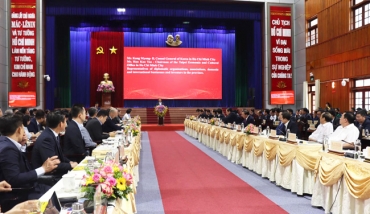 Lãnh đạo tỉnh Long An gặp gỡ các cơ quan ngoại giao, hiệp hội, doanh nghiệp EN