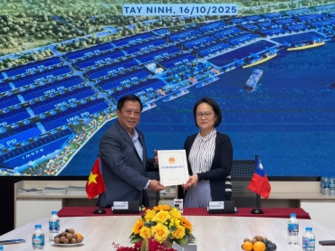 Investment Registration Certificate & Branch Registration Handover Ceremony