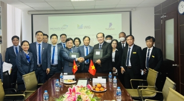 Signing ceremony of land lease contract between IMG Phuoc Dong JSC and Tan Binh Vegetable Oil JSC (Nakydaco)