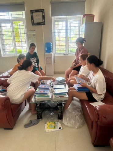 RỘN RÀNG NGÀY TRỞ LẠI