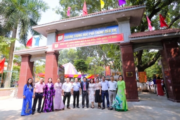 Sponsoring to Build Ben Tre High School