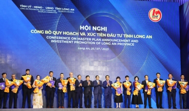 Thủ tướng Phạm Minh Chính dự Hội nghị công bố Quy hoạch và xúc tiến đầu tư tỉnh Long An EN