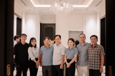 chairman and board of directors of img phuoc dong solemnly welcomed the deputy consul general of korea and kocham