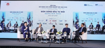 img phuoc dong park   port  riding the new wave