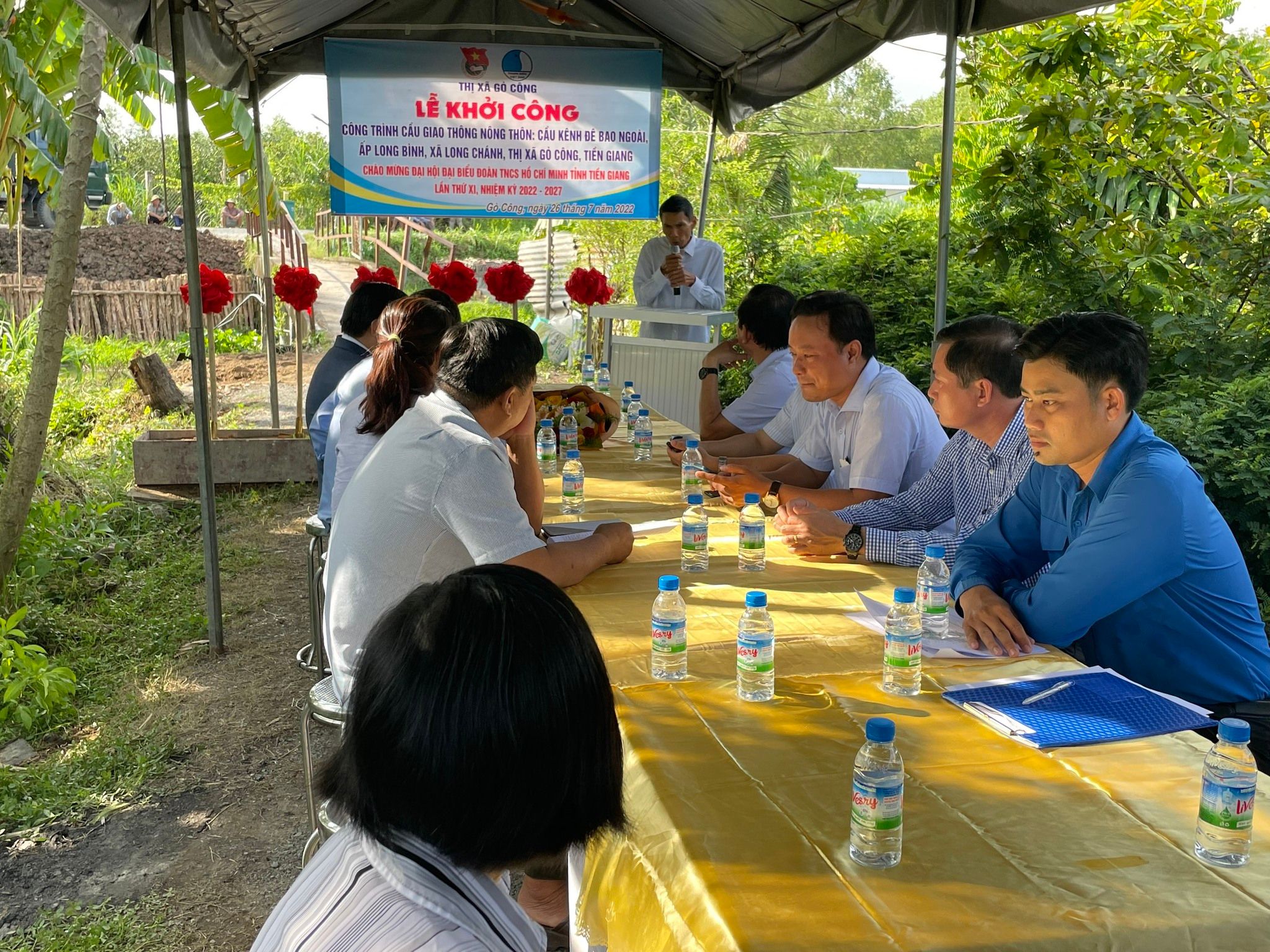 go cong town  organizing the groundbreaking ceremony for the construction of rural traffic bridge in long chanh commune