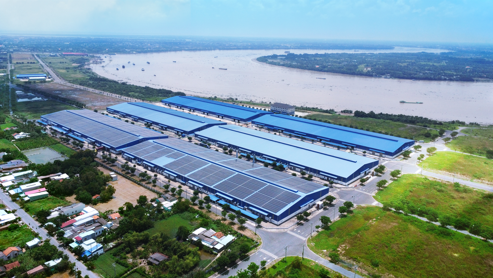 img phuoc dong and evnspc cooperate to develop a 110kv power infrastructure system reaffirming the position of the industrial park as a key hub in tay ninh province